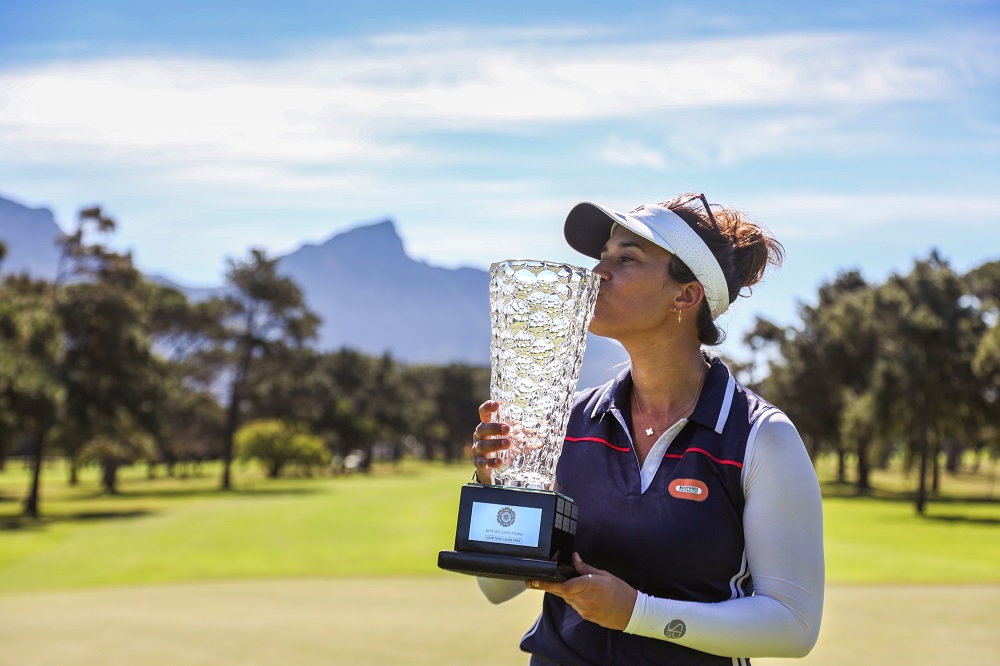 A Mother City maiden win for Gidali at Royal Cape