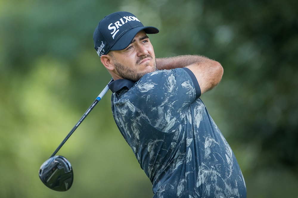 Du Plessis leads going into weekend of MyGolfLife Open