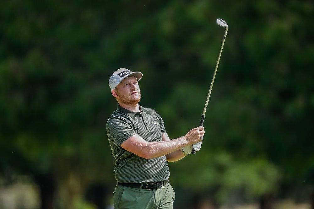 Venter wins in Zimbabwe on 2nd play-off hole