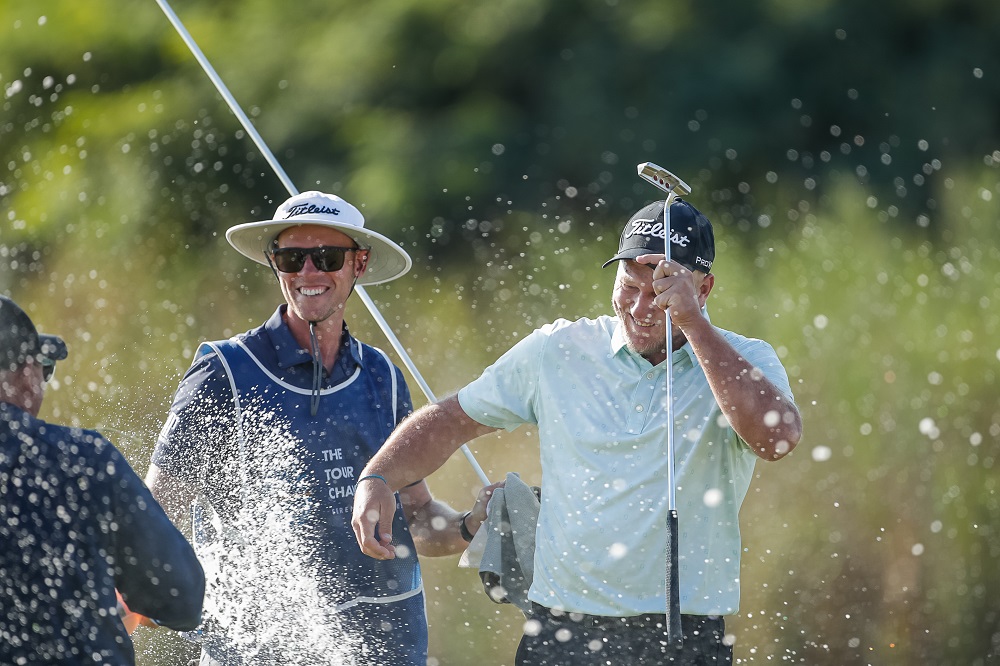 Strydom breaks records on his way to Tour Championship win