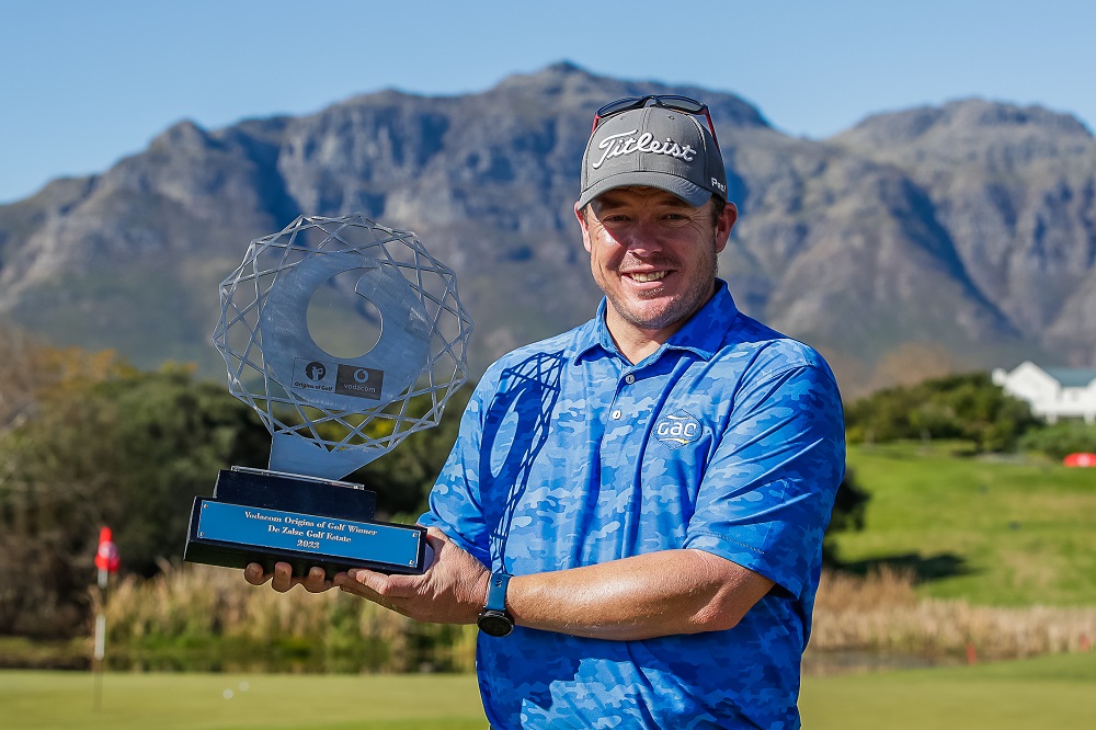 Coetzee holds off strong challenge to defend at De Zalze