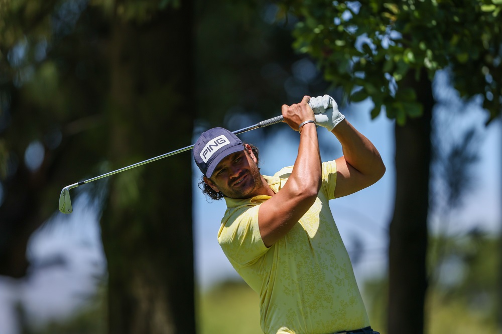 Harvey leads SA challenge in Cape Town