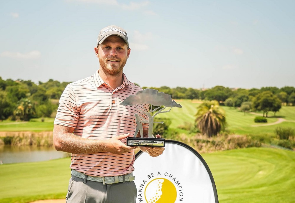 Deyzel fights back and takes play-off win at Woodhill