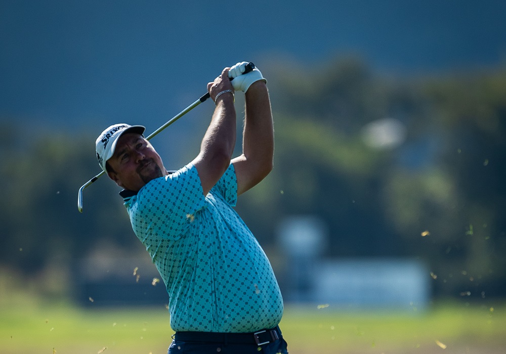 Ahlers chasing Tour Championship glory