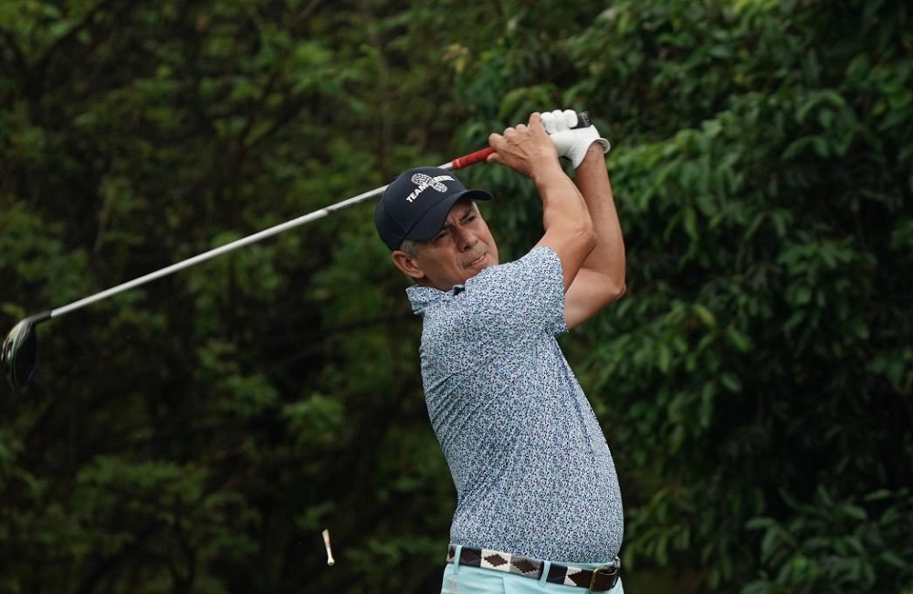 Da Silva shares lead at 5-under in Legends event in Vietnam