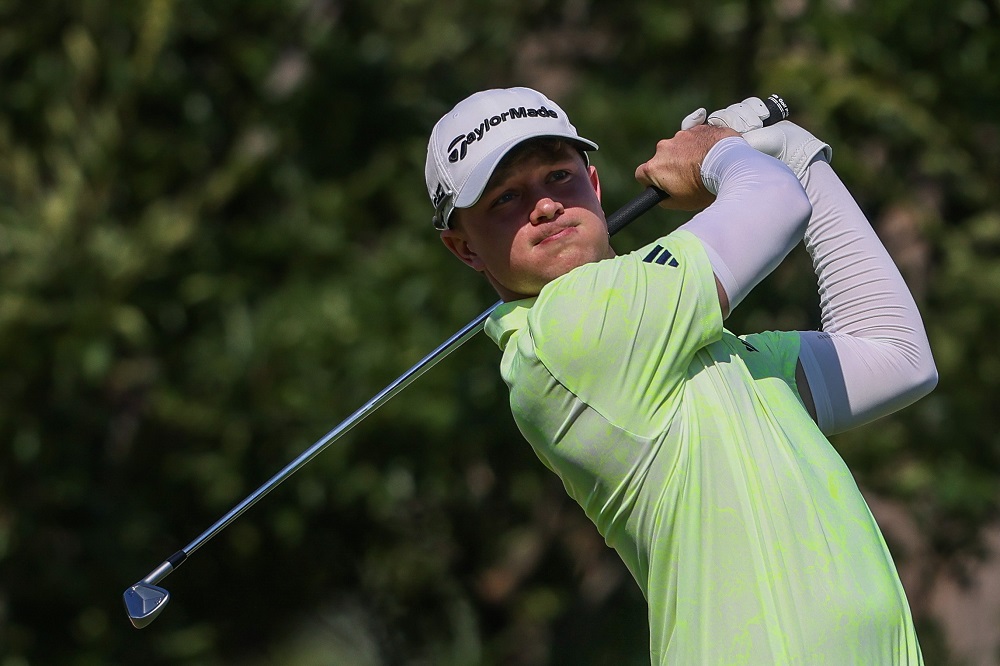 Schaper and Van Velzen on top in Investec SA Open