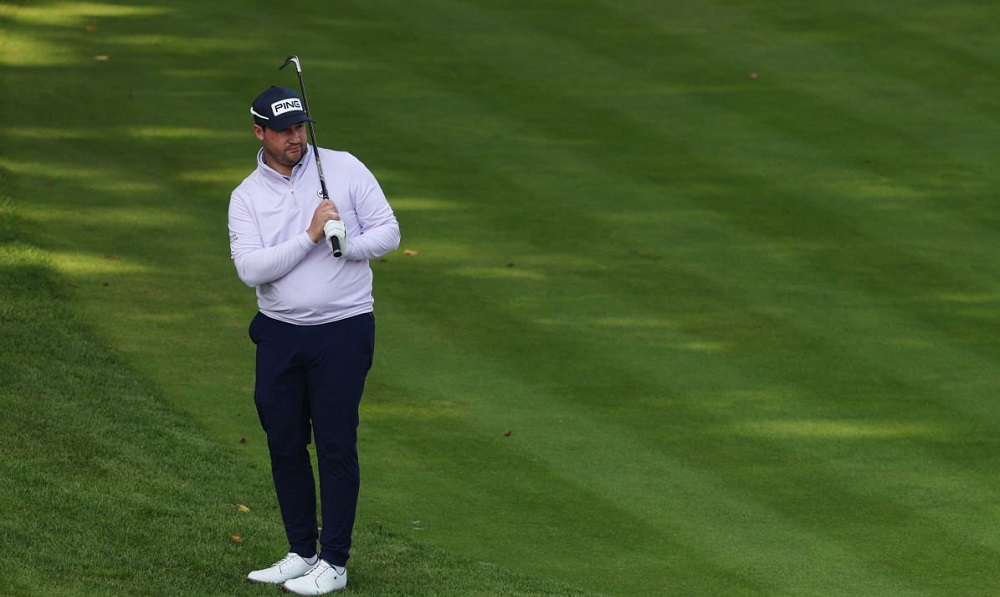 Late bogeys hamper Lawrence’s 2nd-round progress in BMW PGA Championship
