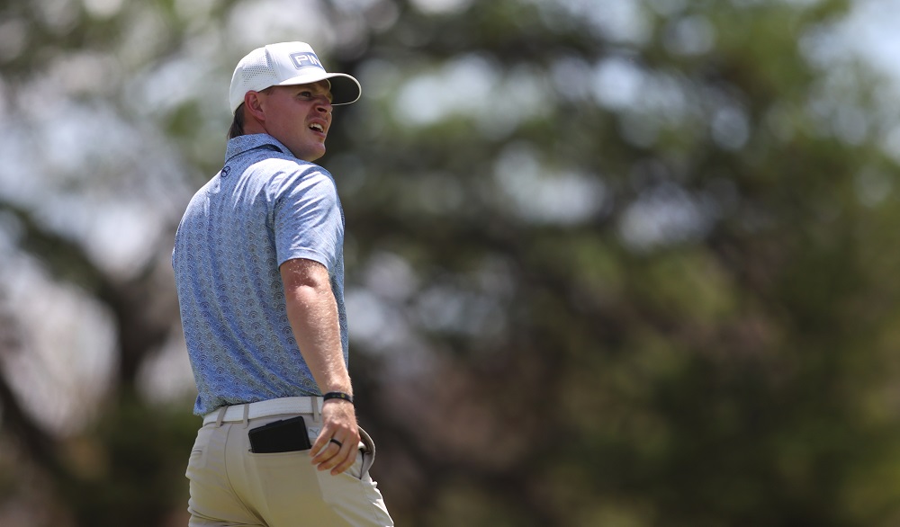 Hard work keeps Broomhead ahead in Blue Label Challenge