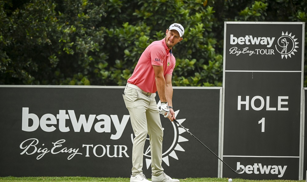 Basson shoots 66 to maintain Big Easy lead at Waterkloof