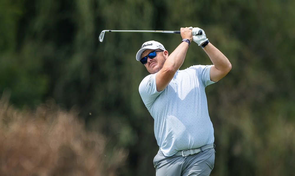 Adventurous round for Coetzee gives him share of early lead at Serengeti