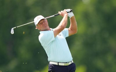Goosen finishes 4th behind Cabrera in senior PGA Championship