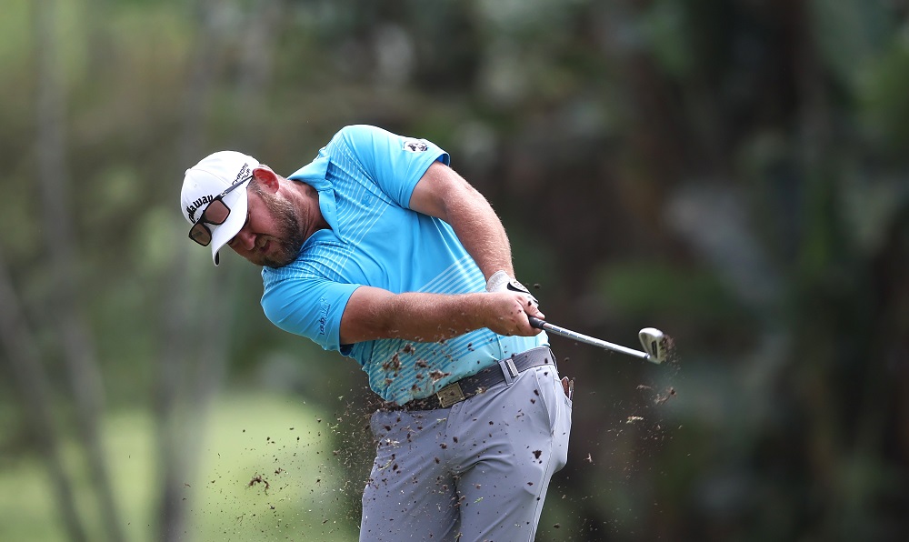 Van Niekerk and Mack ride wave of form to lead in Sun Sibaya