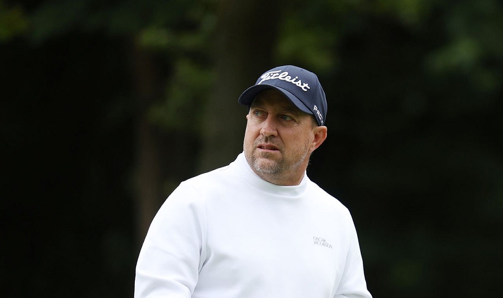 Veteran Fichardt stays in touch with leaders in BMW PGA Championship