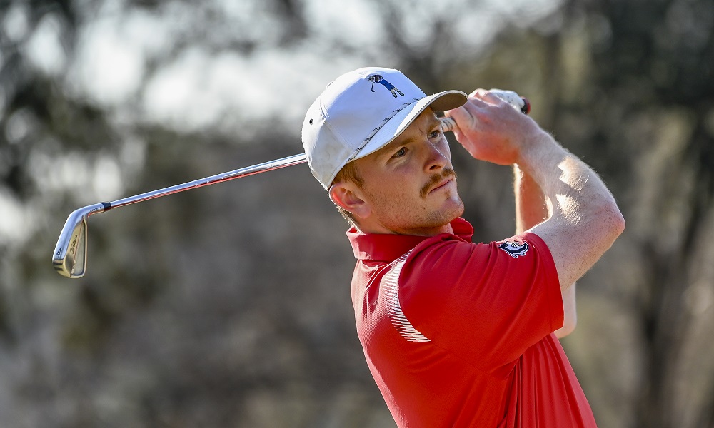 England’s Millar leads weather-affected Blu Label Invitational at Reading