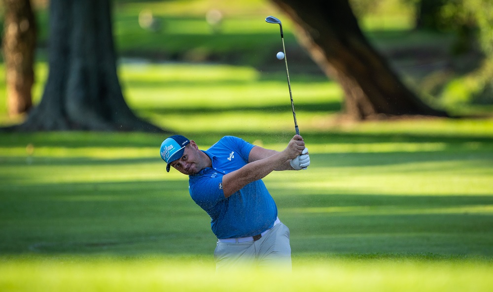 Van Tonder makes beeline for share of lead in Fortress Invitational