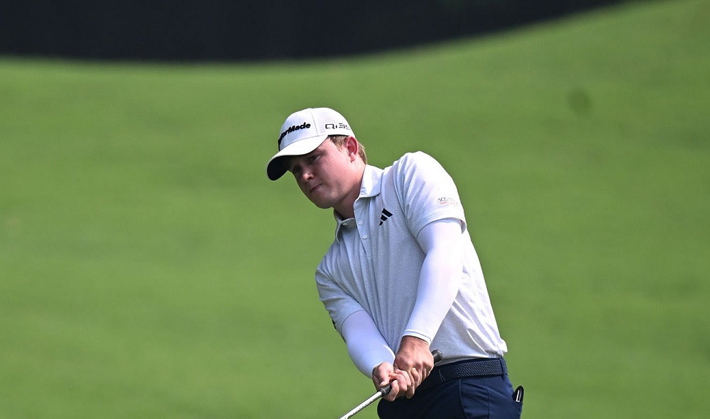Schaper into top 10 with bogey-free 67 in DP World India Championship