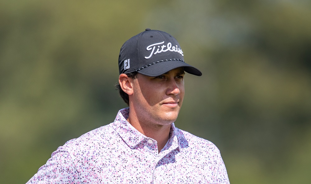 Sizzling 62 puts Simpson in 5 in front in Sasolburg