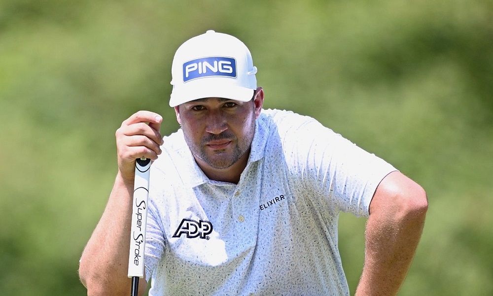 Brilliant 63 for Lawrence in low-scoring 2nd round in Italy