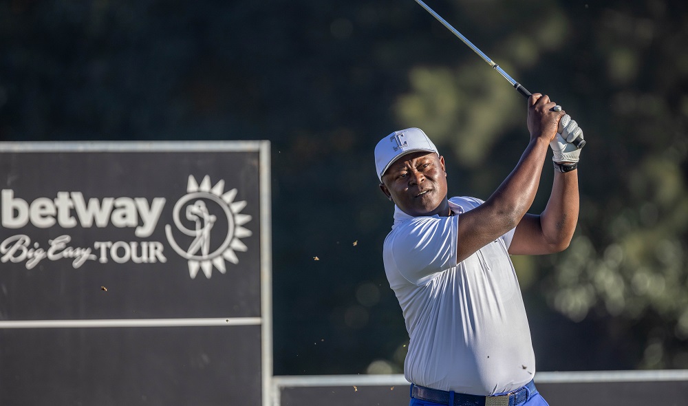 Thimba goes low for 1st round Big Easy lead at Wanderers