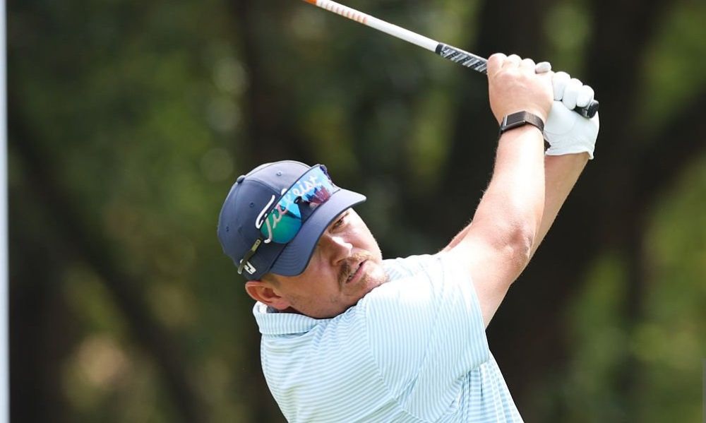 Albertse opens Hangzhou Open with bogey-free 65